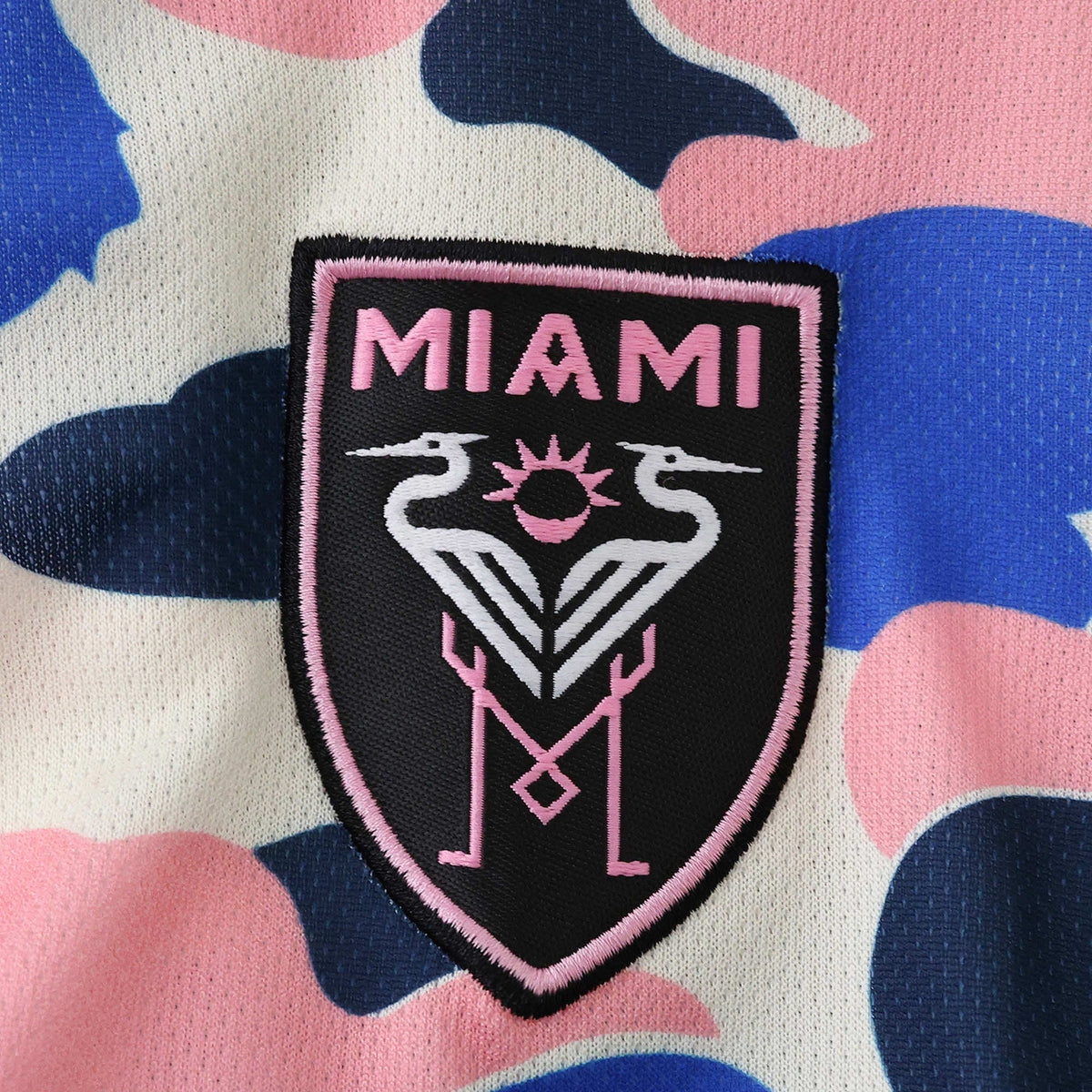 Special Edition e Fan Shirt