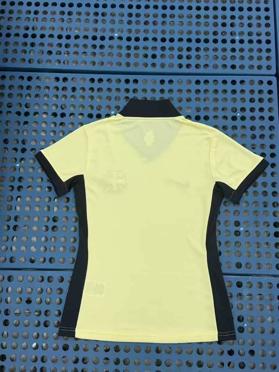 Third 26/27 Women’s Shirt