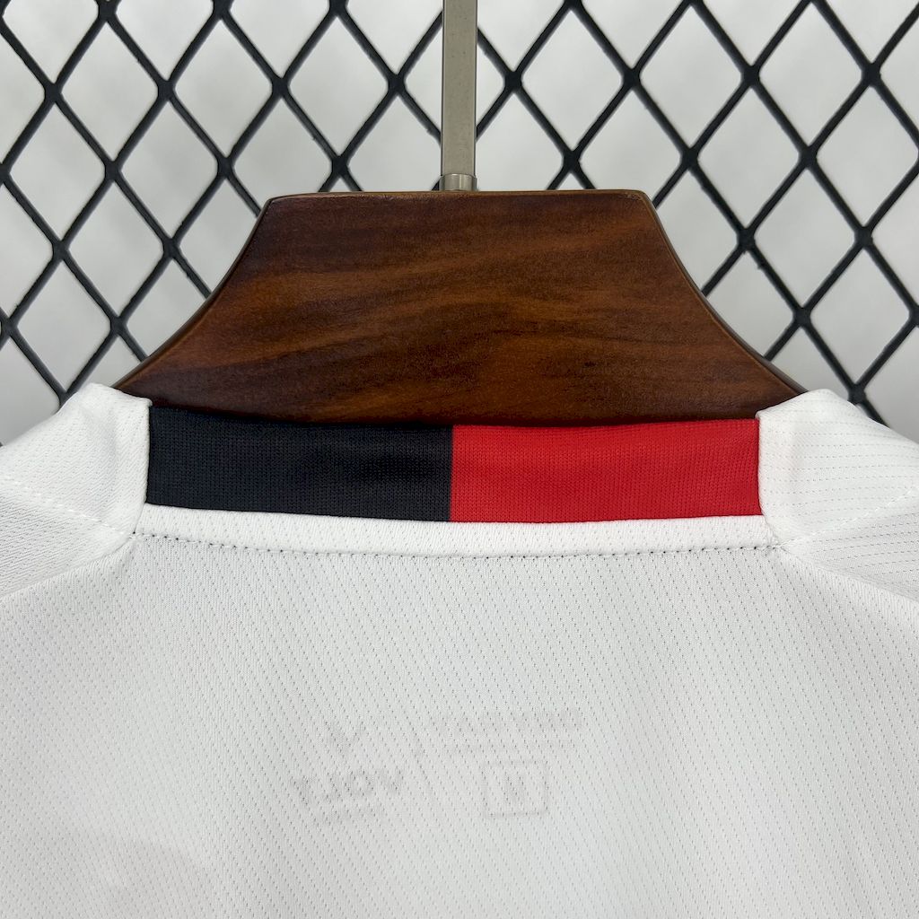 Away 25/26 Fan Shirt