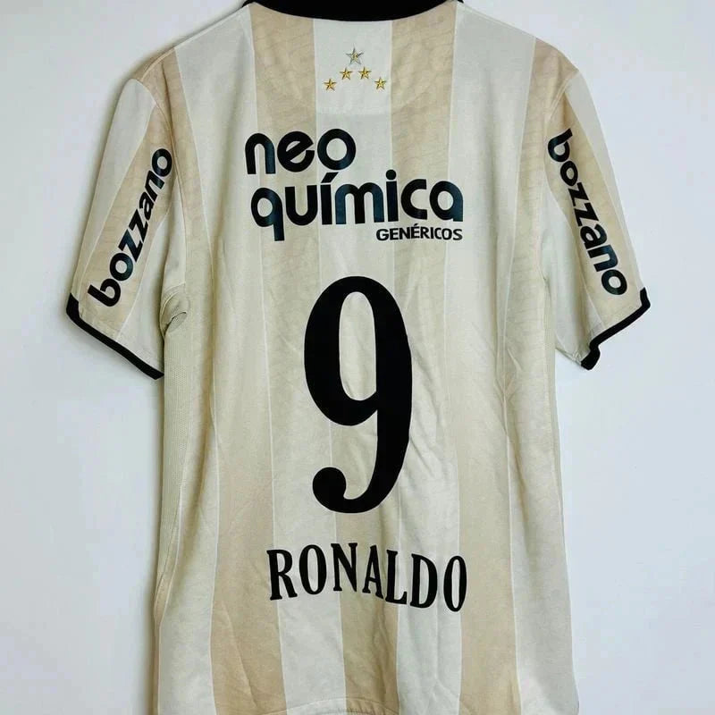 Retro 2010 Fan Shirt